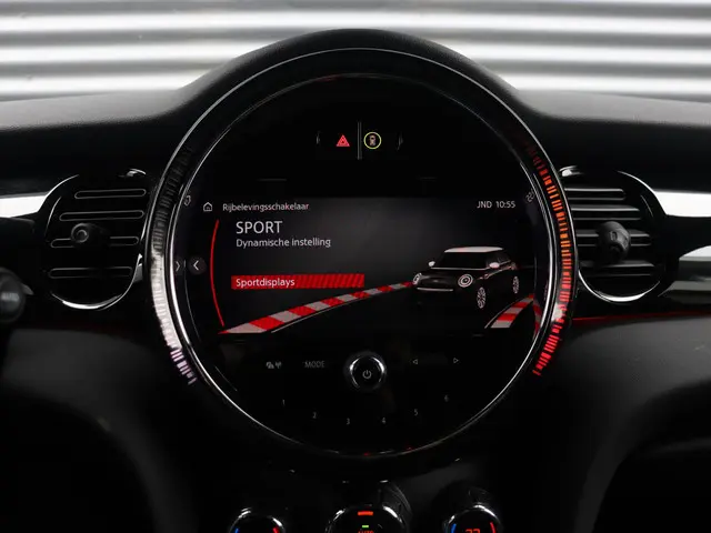 MINI 5-Deurs Cooper 2022 Benzine 27
