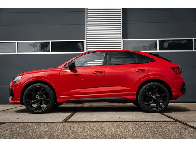 Audi Q3 Sportback S-Line 2020 Benzine 2