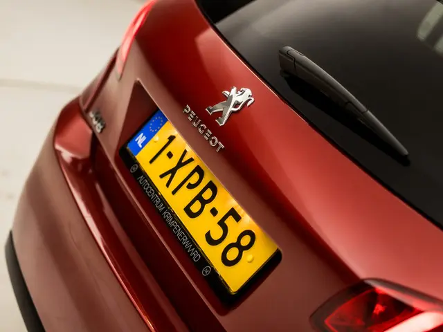 Peugeot 308 1.2 e-THP Sport 2014 Benzine 29