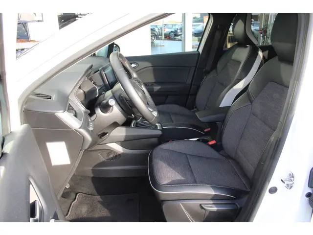 Renault Captur 1.3 TCe 140 Intens 2021 Benzine 25