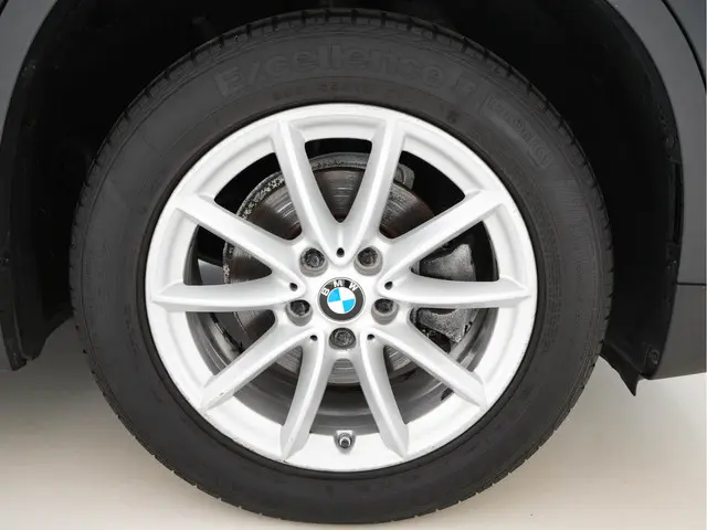 BMW X1 sDrive16d Centennial Executive 2016 Diesel 32