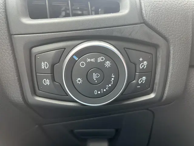 Ford Focus 1.5 Ecoboost Titanium 2015 Benzine 27