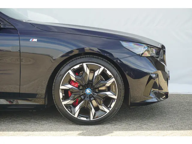BMW i5 M60 2024 Elektrisch 4