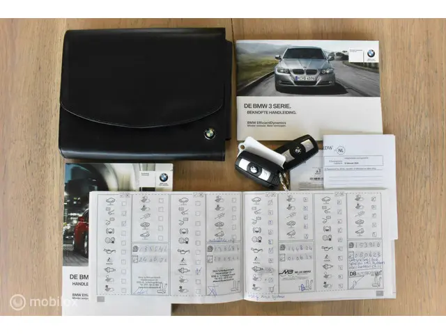 BMW 3 Serie Coupé 325i High Executive 2012 Benzine 24
