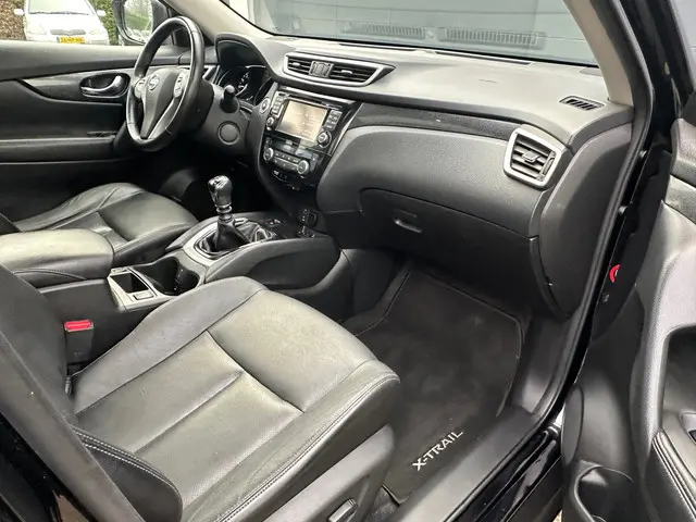 Nissan X-Trail 1.6 DIG-T Connect Edition 2015 Benzine 18