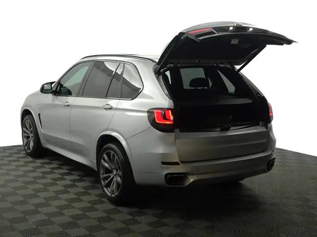 BMW X5 xDrive30d M Performance Aut- 2016 Diesel 39