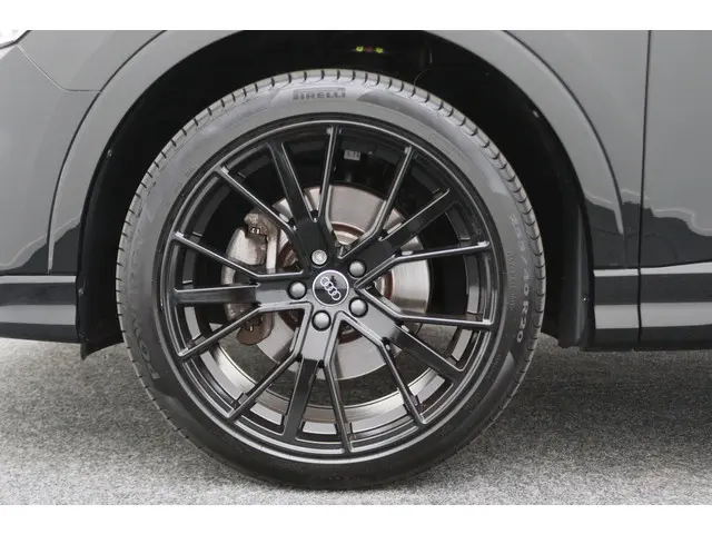 Audi Q3 45 TFSI e S edition 2021 Hybride Benzine 25