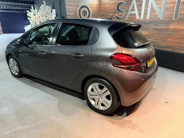 Peugeot 208 1.2 PureTech | Signature |NAP | 2019 Benzine 27