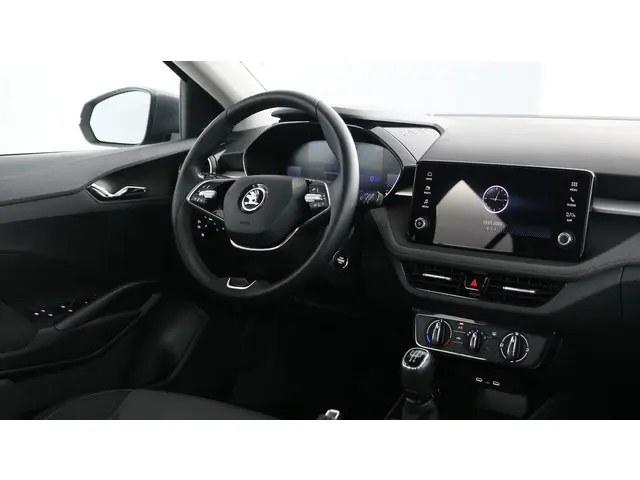 Škoda Fabia 1.0 TSI 95pk Selection 2024 Benzine 19