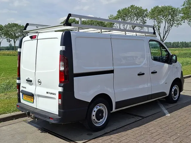 Opel Vivaro 1.6 2017 Diesel 3