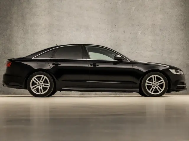 Audi A6 Limousine 1.8 TFSI S-Line Sport 2016 Benzine 4