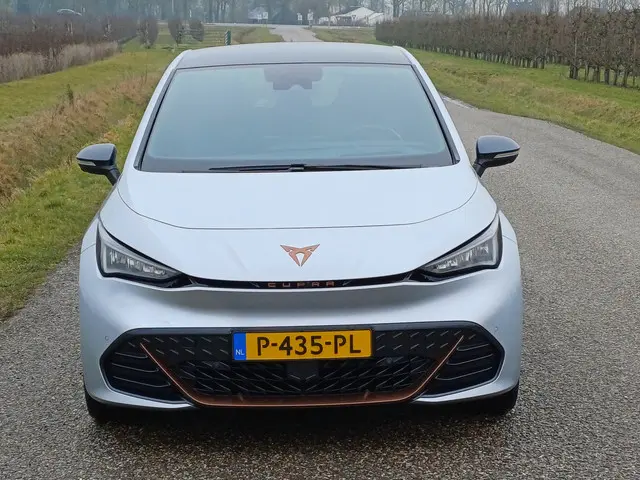 CUPRA Born Copper Edition One 62 kWh 2022 Elektrisch 4