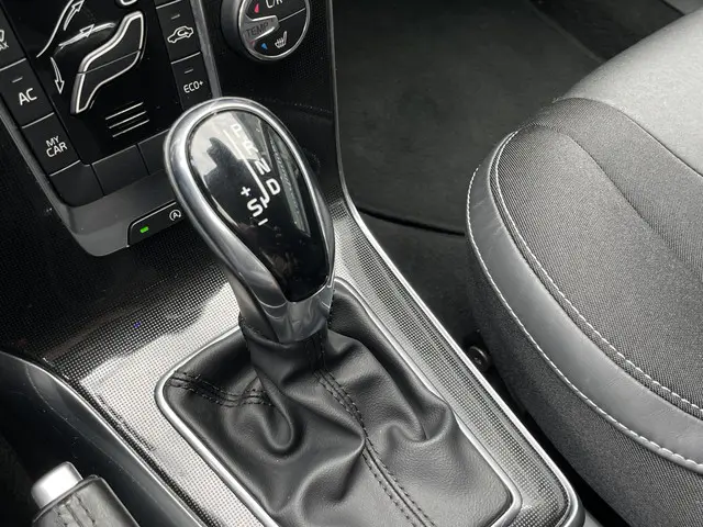 Volvo V40 1.5 T2 Polar+ 2018 Benzine 16