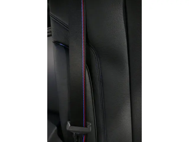 BMW 5 Serie 530e xDrive M Sport 2023 Hybride Benzine 32