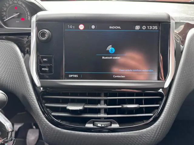 Peugeot 2008 1.2 PureTech Allure 2018 Benzine 40