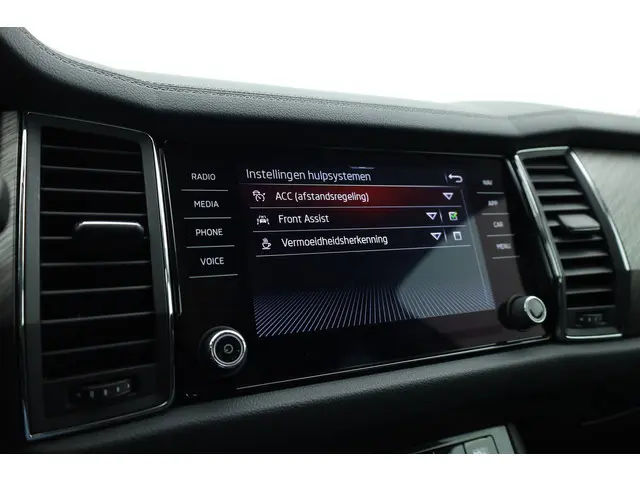 Škoda Kodiaq 1.5 TSI Style Business 7p. DSG 2023 Benzine 29