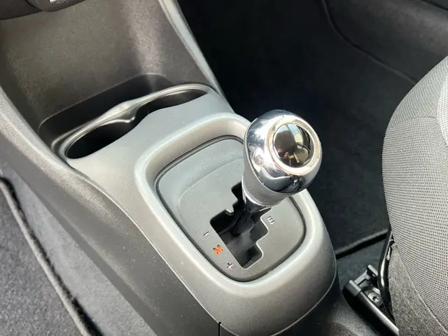 Toyota Aygo 1.0 VVT-i x-joy Automaat 5-deurs 2019 Benzine 31