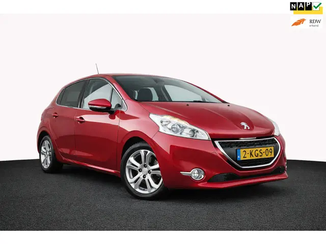 Peugeot 208 1.2 VTi Blue Lease Executive 2013 Benzine