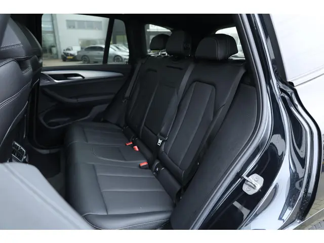 BMW iX3 Executive 80 kWh 2024 Elektrisch 50