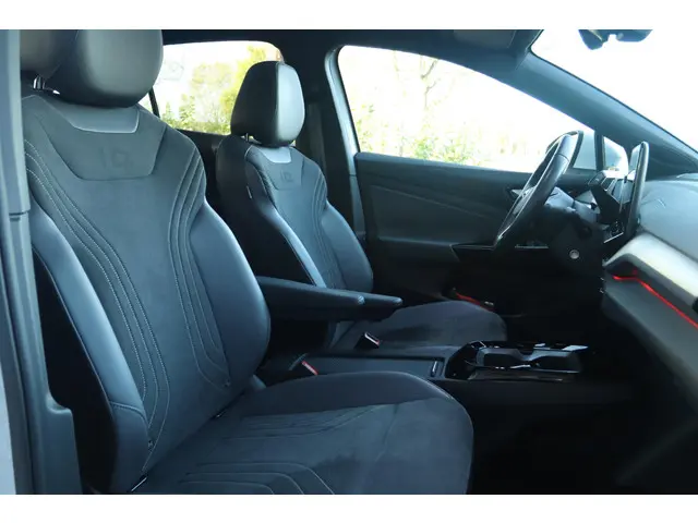 Volkswagen ID.5 PRO 77KWH 2022 Elektrisch 4