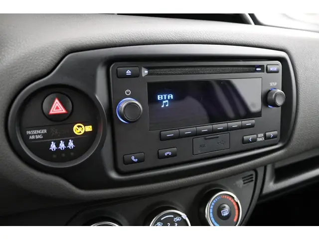 Toyota Yaris 1.0 VVT-i Comfort 2020 Benzine 8