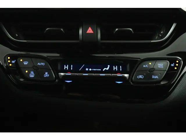 Toyota C-HR 1.8 Hybrid Executive 2020 Hybride Benzine 7