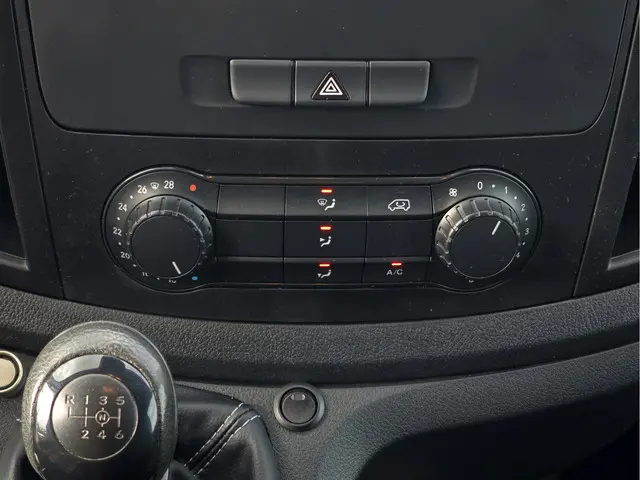 Mercedes-Benz Vito 111 CDI L2 H1 2017 Diesel 16