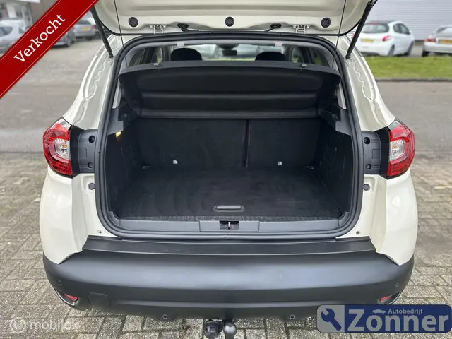 Renault Captur 0.9 TCe Helly Hansen 2014 Benzine 7