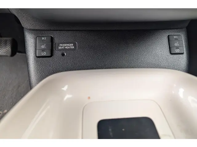 Toyota Prius 1.8 Executive 2016 Hybride Benzine 9