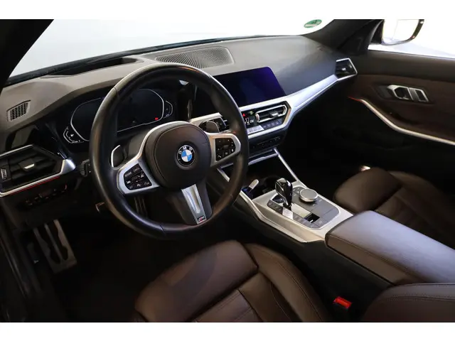 BMW 3 Serie Touring 320i 2020 Benzine 7