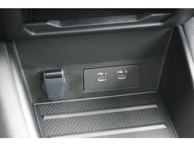 Mitsubishi ASX 1.8 HEV AT Instyle 2025 Hybride Benzine 33