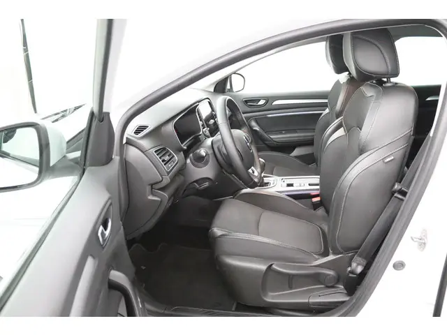 Renault Mégane Estate 1.3 TCe 140 Techno 2023 Benzine 22