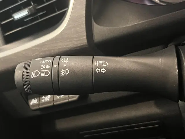 Renault Kangoo 1.3 TCe 130 EDC Techno 2023 Benzine 31