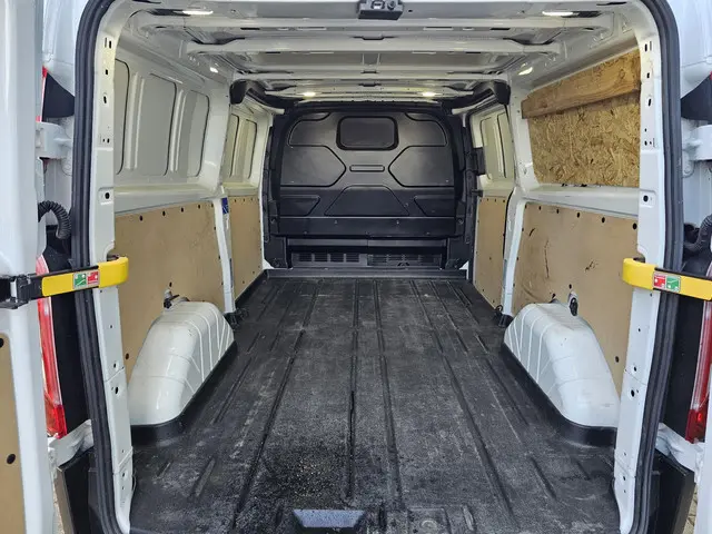 Ford Transit Custom 300 2.0 TDCI L2H1 Trail 2021 Diesel 12