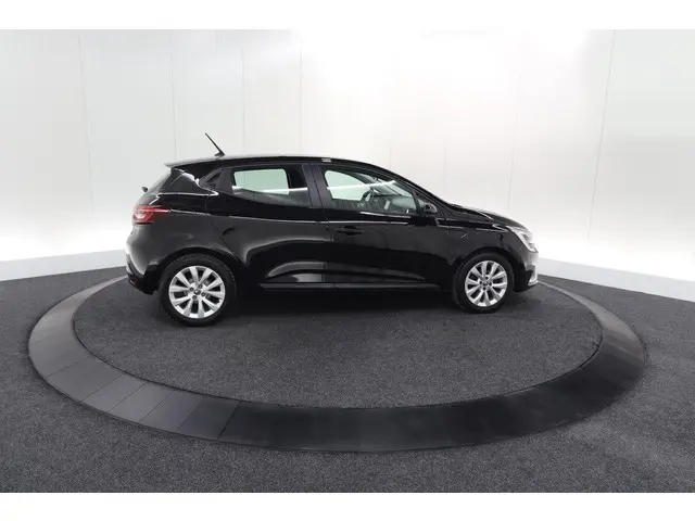 Renault Clio TCe 90 Zen 2022 Benzine 9