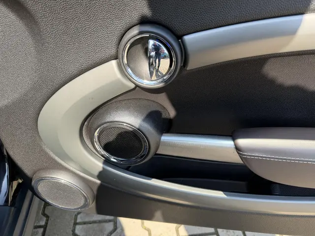 MINI Cooper Cabrio 1.6 Highgate 2015 Benzine 56