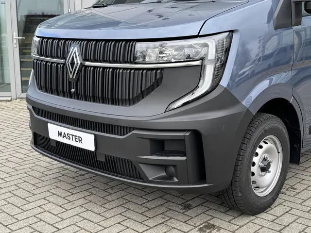 Renault Master T35 2.0 dCi 130 L2H2 Start 2024 Diesel 21