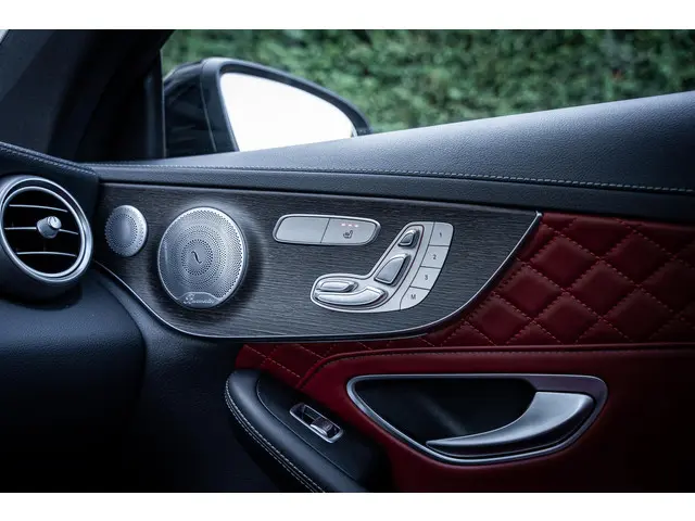 Mercedes-Benz C-Klasse Coupé 300 AMG 2019 Benzine 45