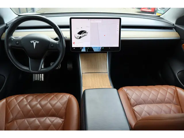 Tesla Model 3 Performance AWD 75 kWh 2019 Elektrisch 2