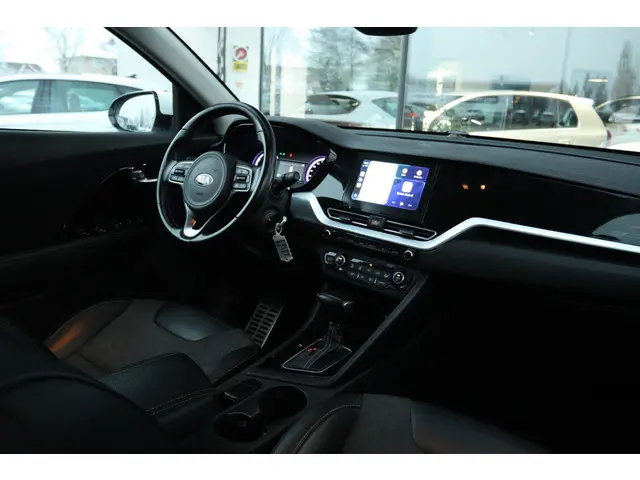 Kia Niro 1.6 GDi HYBRID DYNAMICLINE 2021 Hybride Benzine 6