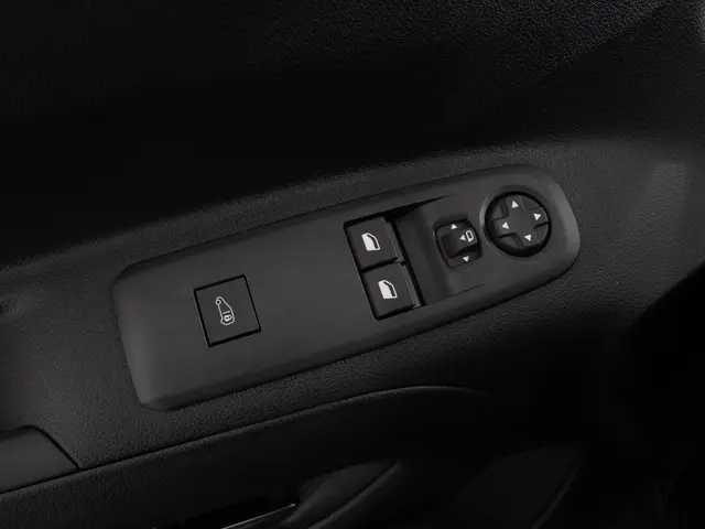 Opel Combo 1.5 BlueHDi 130PK L2 Automaat 2024 Diesel 27