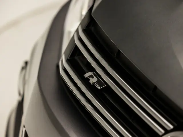 Volkswagen Tiguan 1.4 TSI R-Line Sport 2015 Benzine 37