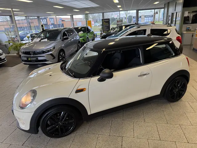 MINI One Mini 1.2 Business 2015 Benzine 22