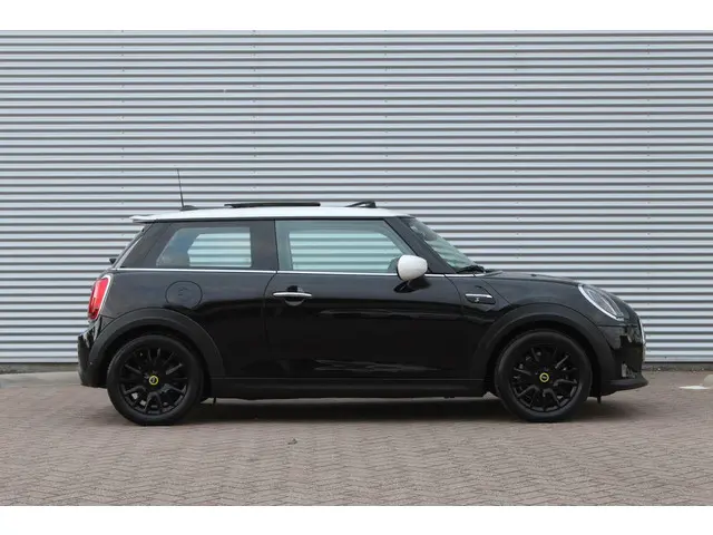 MINI Electric Mini MINI Electric 33 kWh 2022 Elektrisch 4