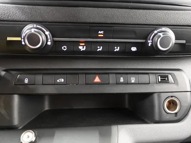 Toyota ProAce 95pk Long L3H1 2018 Diesel 21