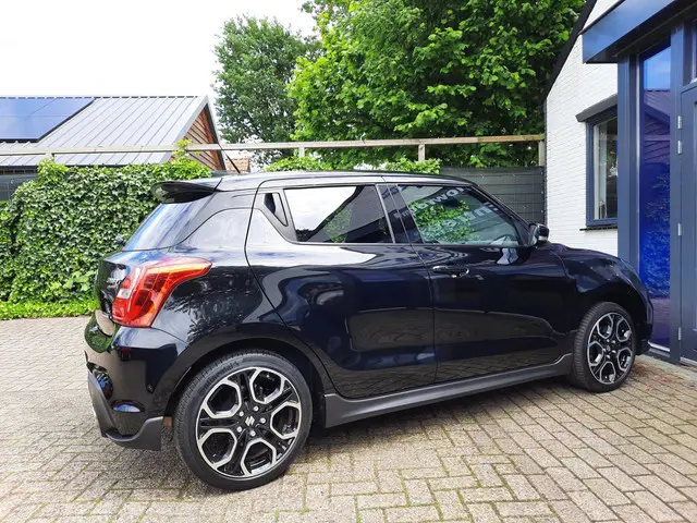 Suzuki Swift 1.4 Sport Smart Hybrid 2021 Benzine 5