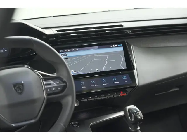 Peugeot 308 PureTech 130 Allure 2022 Benzine 50