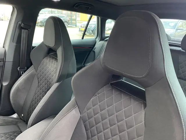 Škoda Scala 1.0 TSI Sport Business 2021 Benzine 13