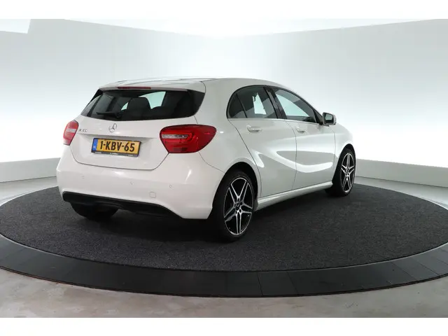 Mercedes-Benz A-Klasse 180 Ambition 2013 Benzine 2