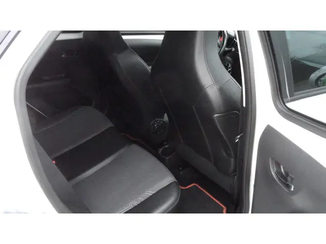 Toyota Aygo 1.0 VVT-i x-otic 2019 Benzine 10